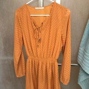 Beautiful mustard colored Fall dress- size small